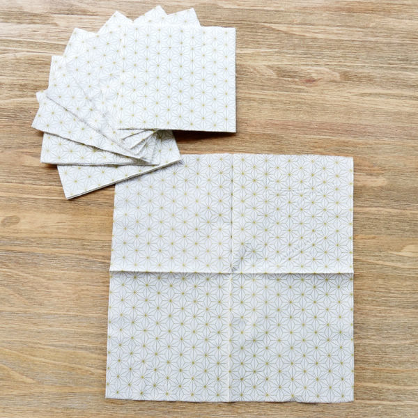 2 Ply เองพิมพ์ผ้าเช็ดปากกระดาษทิชชู่กระดาษสี 23 * 23 ซม 25 * 25 ซม